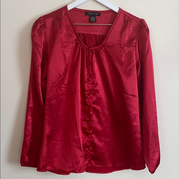 Silky Red Blouse - Picture 1 of 12